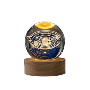 Boule de bois d'art 3D Gravure laser Système solaire Télécommande moderne vierge Veilleuse LED Lampe de table Série Soleil et planète - Product Image 2