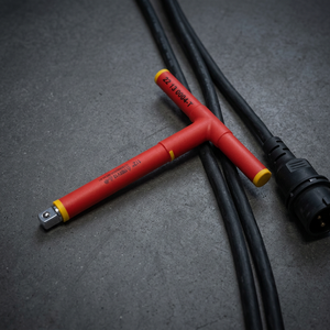 Llave de tubo con mango en T de 1/2 pulg. x 197 x 206.5 mm de longitud, aislada para 1000V, con certificado GS-VDE - Product Image 1