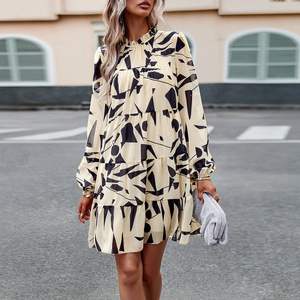 Meilleur Prix Mini Robes pour Femmes Élégantes et Décontractées à Col Rond et Volants Fleuris à Fleurs et à Manches Longues - Product Image 6