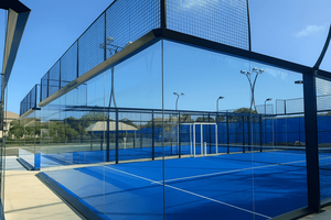 Pista <span class=keywords><strong>de</strong></span> Pádel <span class=keywords><strong>de</strong></span> Acero Super Panorámica Venus con Acabado <span class=keywords><strong>de</strong></span> Vidrio Templado y Recubrimiento en Polvo para Clubes <span class=keywords><strong>de</strong></span> Lujo y Proyectos Deportivos Profesionales - Product Image 5