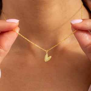 قلادة على شكل قلب محفور باسم العائلة ، سلسلة رابطة الأم والابنة ، قلادة اسم شخصية - Product Image 4