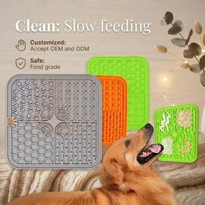 Tapis à lécher pour chien en silicone, tapis à beurre de cacahuète imperméable pour animaux de compagnie avec ventouse - Product Image 1