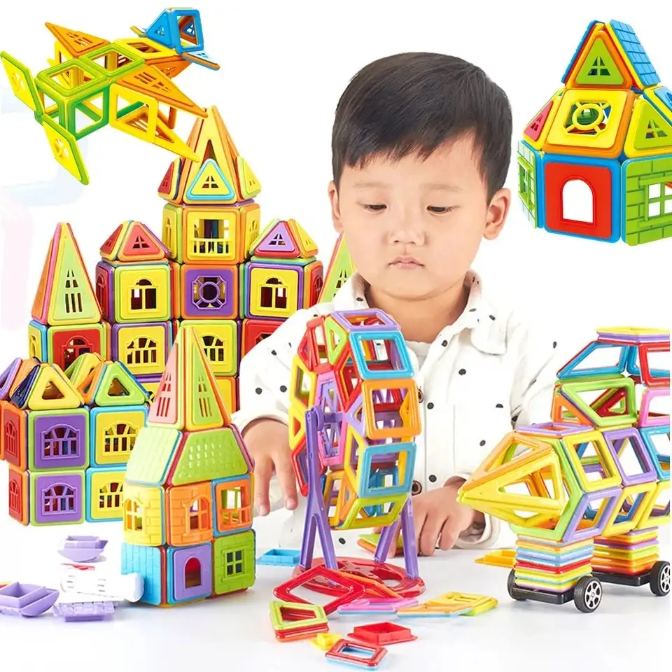 مجموعة مكعبات البناء المغناطيسية للأطفال 2021, 136 قطعة من الألعاب التعليمية الأعلى مبيعًا