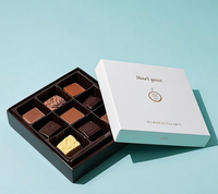 Boîte-cadeau de luxe en feuille d'or pour l'emballage de bonbons sucrés avec l'avantage UV de disparition et de gaufrage