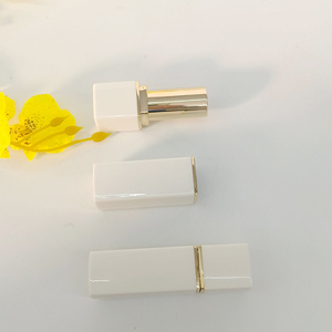 Contenitori Vuoti Quadrati Bianchi per <span class=keywords><strong>Rossetto</strong></span>/Lucidalabbra Disponibili, Piccolo MOQ, Direttamente dalla Fabbrica - Product Image 4