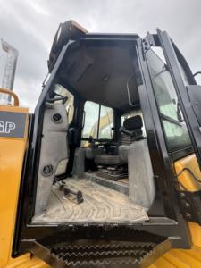 <span class=keywords><strong>Bulldozer</strong></span> sobre orugas Caterpillar D5K de color original con motor <span class=keywords><strong>Cat</strong></span> Horas DE TRABAJO bajas Características Motor central y componentes de bomba - Product Image 5