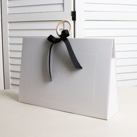 Boîtes de luxe en forme de triangle pour bijoux, rubans, cadeaux, sacs de transport, petites boîtes à bonbons, emballages de chocolats de mariage, boîtes en papier