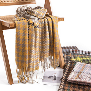 Logo personnalisé mode écharpes châles de luxe glands hommes doux <span class=keywords><strong>fausse</strong></span> laine chaud hiver pied de poule Pashmina écharpe ethnique pour les femmes - Product Image 3