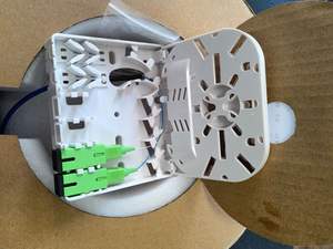 Chine OEM 4 cœurs Precable Kit <span class=keywords><strong>Fibre</strong></span> Optique FTTH <span class=keywords><strong>PTO</strong></span> Box avec 30 mètres Drop Cable <span class=keywords><strong>pto</strong></span> <span class=keywords><strong>fibre</strong></span> précable - Product Image 2