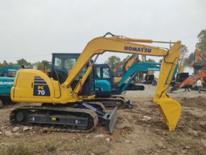 Excavatrice Komatsu Pc70-8 d'occasion la plus vendue, modèle 2022, poids opérationnel de 6500 kg, roulement de moteur, excellent état, certifiée - Product Image 3
