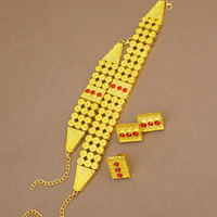 Ensemble de bijoux éthiopien en or 4 pièces avec pierres colorées : collier ras-du-cou, boucles d'oreilles, bague et bracelet