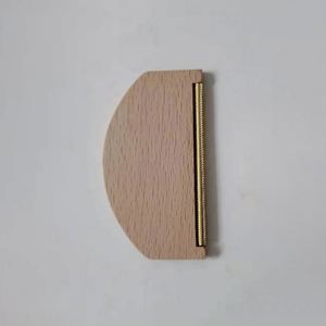 Removedor de Bolitas de Tejidos Múltiples de Madera de Haya con LOGO Personalizable para Suéteres de Cachemira - Product Image 1