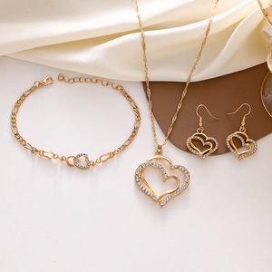 Fashionable Popular Gold Plated Love Heart Diamond Pendant Jewelry Set Double Peach Heart Necklace <strong>Bracelet</strong> Earrings <strong>Combo</strong> - Product Image 5
