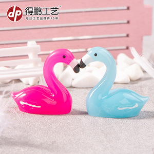 ของตกแต่งเค้กรูปหงส์จิ๋ว ทำจากเรซิ่น สีชมพู ขาว ฟ้า แดงกุหลาบ เหลือง สำหรับตกแต่งวันเกิด - Product Image 3