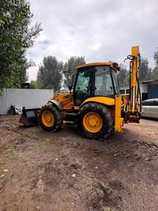 Offre spéciale : Chargeuse-pelleteuse sur pneus JCB 4cx d'occasion, moteur et pompe, origine japonaise, testée et certifiée, en vente - Product Image 4