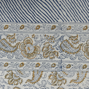 Nappe en coton indien Boho faite à la main Design floral imprimé pour mariage rustique ou décor de salle à manger - Product Image 1