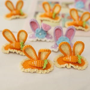 Épingles à cheveux de <span class=keywords><strong>dessin</strong></span> animé exquises faites à la main, créations au crochet par des mamans, adorables petites filles lapines, et coiffes en laine finies. - Product Image 1