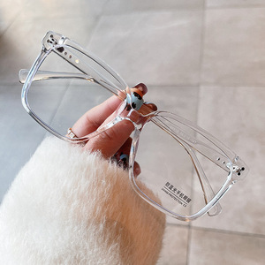 Lunettes de vue tendance à monture carrée pour femmes, verres anti-lumière bleue en polycarbonate, taille moyenne, style urbain - Product Image 4