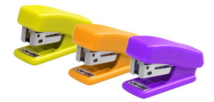 Venta al por mayor de alta calidad de estilo básico lindo <span class=keywords><strong>Kawaii</strong></span> portátil de plástico Mini grapadora de papel para la escuela de oficina - Product Image 3