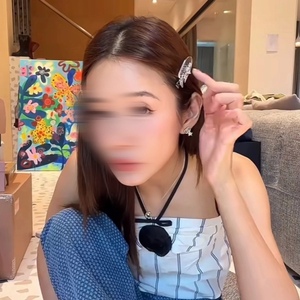 กิ๊บติดผมแบบใสไร้รอยต่อ สไตล์ฮยอนอา ดาราเกาหลี  เครื่องประดับผมสำหรับสาวๆ งานปาร์ตี้ กิ๊บติดผมสดใส สไตล์สาวหวาน - Product Image 4