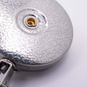 Meilleure vente fil d'acier Badge bobine argent fissure finition porte-badge porte-clés métal rétractable porte-clés 92mm x 53mm x 19mm - Product Image 3