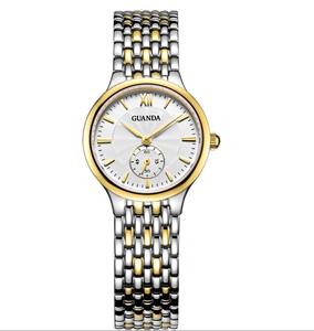 Reloj de pulsera de cuarzo con logotipo personalizado para parejas, reloj de mano de marca, precio barato, bajo pedido mínimo - Product Image 3