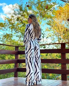 Set di pantaloni alla moda 2 pezzi con stampa ampia e Chic Set da <span class=keywords><strong>donna</strong></span> con risvolto a maniche lunghe Casual camicia a gamba larga pantaloni <span class=keywords><strong>eleganti</strong></span> <span class=keywords><strong>completi</strong></span> da <span class=keywords><strong>donna</strong></span> - Product Image 4