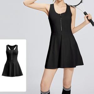 Robe de sport pour femme, idéale pour le tennis et les activités de plein air, avec jupe intégrée anti-exposition, design zippé, personnalisable - Product Image 4