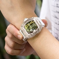 Montres de sport de luxe légères pour hommes Montres mécaniques automatiques ultra-légères Montres pour hommes tendance d'affair