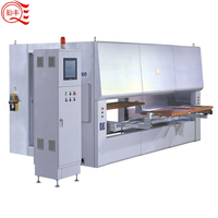 Machine de pulvérisation de peinture CNC automatique pour portes et meubles Machine de pulvérisation de peinture CNC 5 axes pour bois