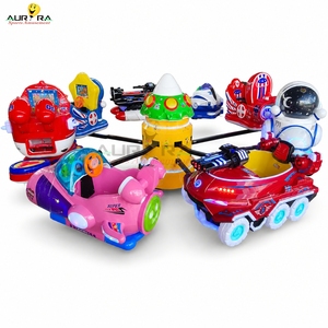 Carrusel infantil comercial con asientos con forma <span class=keywords><strong>de</strong></span> avión <span class=keywords><strong>de</strong></span> fibra <span class=keywords><strong>de</strong></span> vidrio y luces LED, diseñado para parques <span class=keywords><strong>de</strong></span> diversiones - Product Image 1