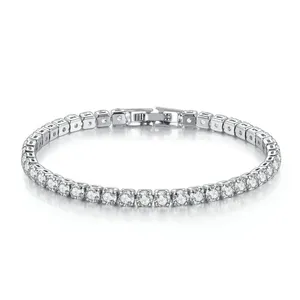 Pulsera con Dijes de Moissanita Brillante con Microincrustaciones y Diseño de Corona para Hombre, Joyería Exquisita y Moderna para Regalo - Product Image 1