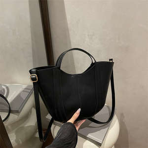 Nuevo bolso de moda, bolso de hombro informal de alta calidad, bolso elegante y moderno - Product Image 2
