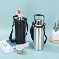 Botol minum vakum stainless steel berdinding ganda kapasitas besar untuk olahraga, luar ruangan, dan hadiah