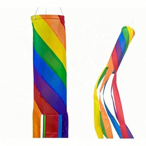 Nuevo Estilo 2025: Campana de Viento Arcoíris con Rayas Vibrantes, Fácil de Colgar, Resistente a la Intemperie para Jardín - Product Image 2