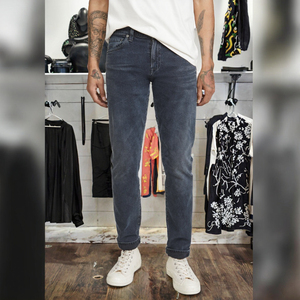 Jeans para Hombre al por Mayor 2025, Personalizados, de Moda, Estampados, de Alta Calidad, Lavado Medio, Casuales, 100% Algodón, Ligeros, Cintura Media - Product Image 3