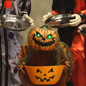 Decorazione di grandi dimensioni per <span class=keywords><strong>casa</strong></span> stregata di Halloween: Clown, Strega, Governante, Zucca, Mostro, attivabili elettricamente - Product Image 2