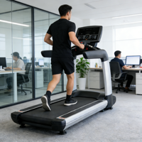 Tapis roulant électrique motorisé professionnel de haute performance avec écran LED et moniteur de fréquence cardiaque sans fil pour salle de sport, centre de fitness et équipement cardio.