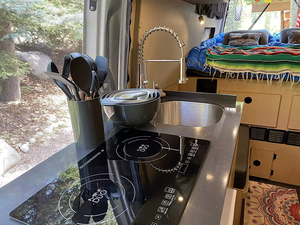 Ensemble d'ustensiles de cuisine en silicone à manches en bois, 11 pièces (spatules, pinces, cuillères), non toxique, faible MOQ, avec support - Product Image 6