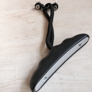 Asa para accesorios de kayak con hebilla tipo C y tornillo, antideslizante, color negro y gris, para lagos, ríos y uso recreativo - Product Image 1