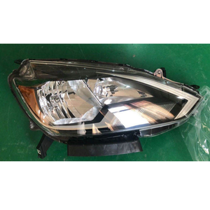 Coppia di Fari Alogeni per Nissan Sentra 2016 Versione USA, OE 26010-3YU0A 26060-3YU0A, Sostituzione Diretta per Fari Anteriori - Product Image 3