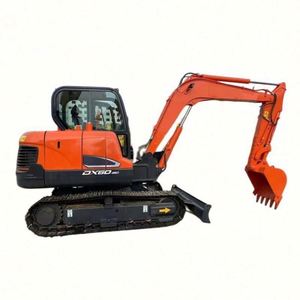 Mini-excavatrice compacte Develon DX60D 6 tonnes, à bras court, moteur Yanmar Stage V haute efficacité pour la construction urbaine - Product Image 1
