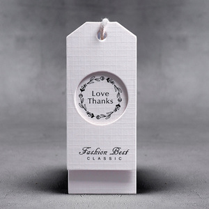 Matte Giấy Dập Nổi Vàng Dập Logo Treo Thẻ Nhãn Cho Quần Áo Và Túi Xách Bán Buôn Cho Đu Tag Cho In Ấn May Mặc - Product Image 4