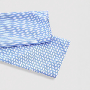 <span class=keywords><strong>Camicia</strong></span> Asimmetrica <span class=keywords><strong>a</strong></span> Maniche Lunghe da <span class=keywords><strong>Donna</strong></span> con <span class=keywords><strong>Righe</strong></span> Verticali Blu <span class=keywords><strong>e</strong></span> Bianche, Design Irregolare alla Moda - Product Image 3