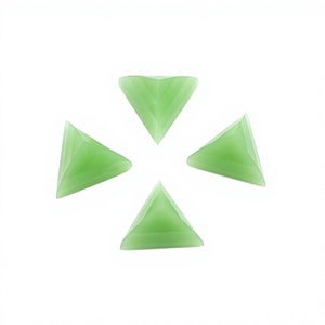 Cabochon triangulaire pyramidal à facettes en chrysoprase naturelle de haute qualité 12 mm, pierre précieuse en vrac pour la fabrication de bijoux - Product Image 1