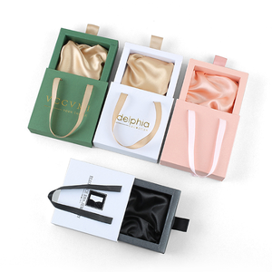 Custom Pink Sliding Drawers Paper Luxury Jewelry Packaging Cute Slider Paper Gift Box With Handle For Necklace Jewelry Package