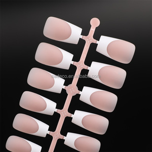 Prensa súper fuerte en las <span class=keywords><strong>uñas</strong></span>, ataúd largo, puntas <span class=keywords><strong>de</strong></span> <span class=keywords><strong>uñas</strong></span> francesas, <span class=keywords><strong>uñas</strong></span> artificiales sin <span class=keywords><strong>diseño</strong></span> DIY fácil <span class=keywords><strong>para</strong></span> <span class=keywords><strong>principiantes</strong></span> NADECO - Product Image 6