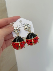 Elegante bella serie di insetti coccinella <span class=keywords><strong>orecchini</strong></span> squisita moda piccoli animali tema accessori per gioielli per feste regali quotidiani - Product Image 4