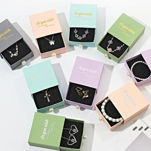 Scatola Portagioie Compatta Multistrato in Legno con Dettagli in Perle, Ideale per Viaggi e Conservazione Domestica - Product Image 3