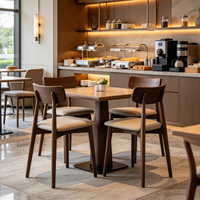 Chaise de salle à manger rembourrée à structure en bois avec dossier en bois clair pour café, restaurant, mobilier de maison, assise, fourniture commerciale